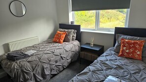3 Schlafzimmer, Bügeleisen/Bügelbrett, WLAN, Bettwäsche