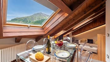 Family Apartment, Multiple Bedrooms, 2 Bathrooms (Appartamento 3 Camere Letto) | Dining