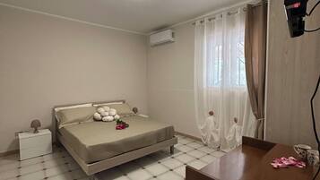 5 chambres, fer et planche Ă repasser, Wi-Fi, draps fournis