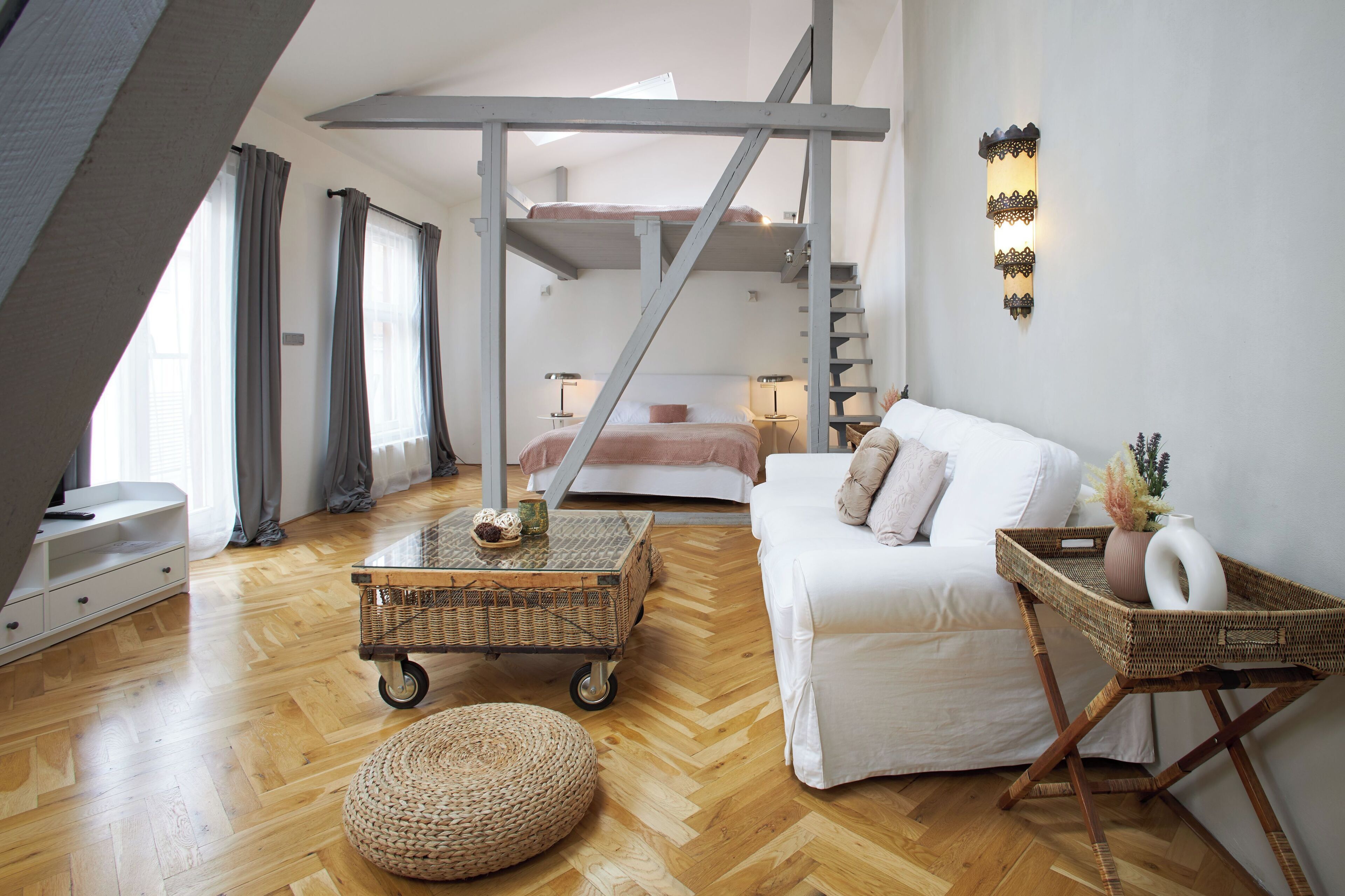 Duplex Studio | Tallelokero huoneessa, pimennysverhot, vauvansängyt, ilmainen Wi-Fi