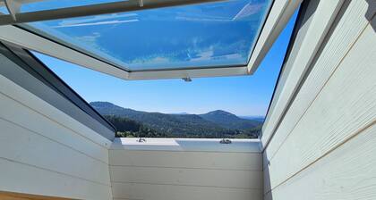 Hauts Gites du Meygal: 3 gîtes for 24 people :Reservations only on request