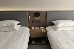 Room - Dongguan Hotel (Tumen)