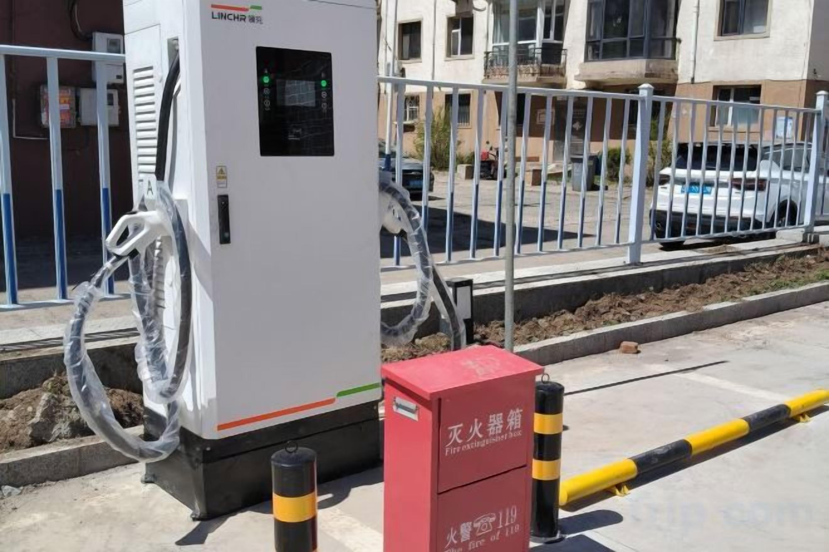 المنطقة المحيطة بالمنشأة
