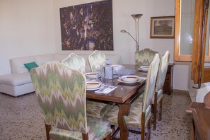 Living area - Ponchielli 8 Vintage Flat (Florence)
