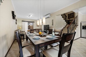 House | 2 bedrooms - Beautiful Gold Coast Gem Pools Tennis Gym (Noord)