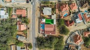 Apartment - King Size Bed Studio w Pool Close to Beaches (Noord)