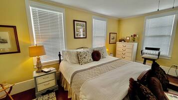 1 bedroom, desk, free WiFi, bed sheets