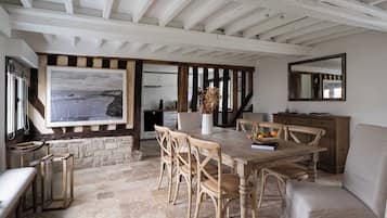 Gallery huis, uitzicht op tuin | Woonruimte