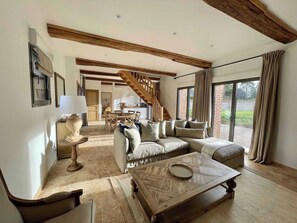 Maison Confort, vue jardin (Melrose) | Aire de séjour