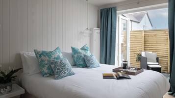 1 slaapkamer, een strijkplank/strijkijzer, wifi, beddengoed