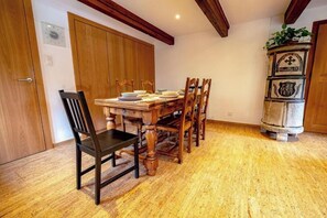 تناول الطعام