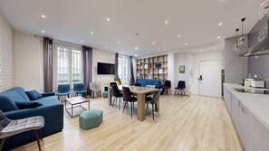 TV - TBS 1 - Splendid apartment in the heart of Paris (Paris)