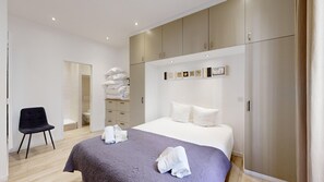 2 bedrooms, internet, bed sheets - TheBlueStay 1 – Large Design Apartment - Paris 2 (Paris)