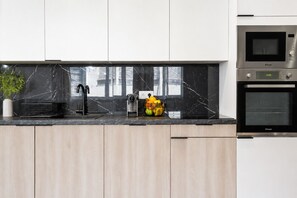 茶具/咖啡用具、微波炉、烤箱、洗碗机