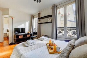 1 habitación, acceso a internet y ropa de cama 