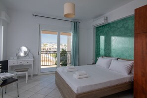 1 bedroom, iron/ironing board, travel crib, free WiFi