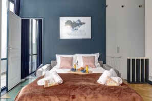 3 多间卧室、办公桌、熨斗/熨衣板、WiFi