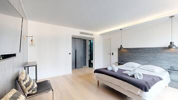 2 habitaciones, tabla de planchar con plancha, wifi y ropa de cama