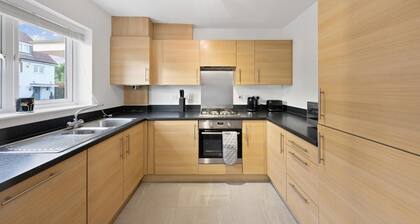 Stylish house in Dartford, London Zone 8