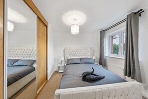 2 Schlafzimmer, Bügeleisen/Bügelbrett, WLAN, Bettwäsche