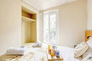 2 bedrooms, desk, WiFi, bed sheets - TBS 278 - Sumptuous apartment in Paris (Paris)