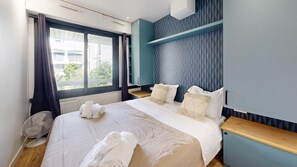 2 habitaciones, tabla de planchar con plancha, wifi y ropa de cama 