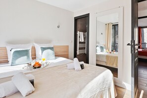 3 habitaciones, escritorio, wifi y ropa de cama 