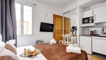 1 habitación, wifi y ropa de cama