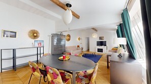 TV - TBS 116 - Beautiful apartment near La Bastille (Paris)