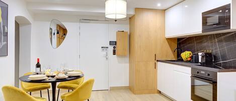 Fridge, microwave, coffee/tea maker, toaster