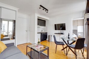 TV - Cosy appartement Paris 17 - Suite 237 (Paris)