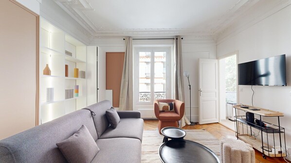 TV - TBS 285 - Elegant and modern apartment in Paris (Paris)