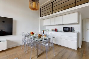 Dining - TBS 245 - Superb apartment on the Champs-Elysées (Paris)