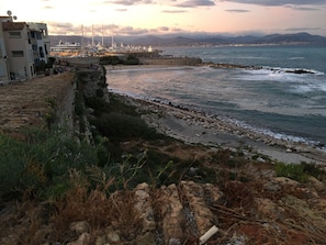 Enjoy breathtaking views of the sea from this coastal retreat.