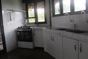 Villa | Private kitchen - Refugio Rustico-C Piscina-SH015 (Igarassu)