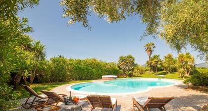 Dimora Patrizia With Pool