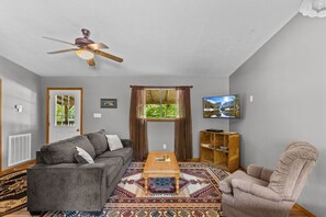 TV - Cottage 1  at Rim Shoals (Baxter County)