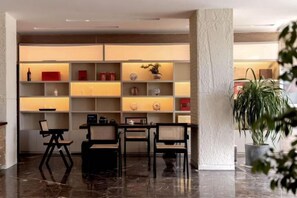 Dining - Dali Guqinhai Sea Viewing Inn (Dali City)