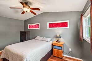 1 bedroom, WiFi, bed sheets - Cottage 4  at Rim Shoals (Baxter County)