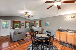 Interior - Cottage 4  at Rim Shoals (Baxter County)