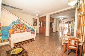 Reception - Inkas Peru Hostal (Cusco)