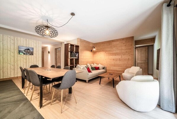 Living area - 1st floor, balcony, parking, tv, ski locker, 88m², Morzine (Morzine)