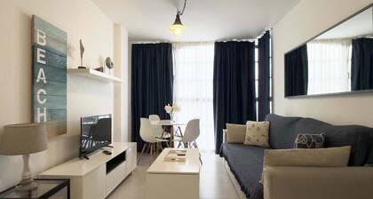 Cristamar Center and Beach Apartment 1A