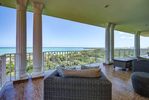 Villa del Enseuño- Pristine View & Access to Pool