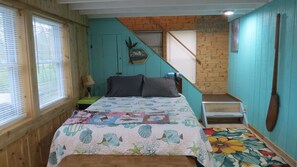 3 bedrooms, WiFi, bed sheets - Ruthie's Cottage
Charming 3-bedroom cottage with WiFi in Barbeau. 20 m Sault, Mi (Barbeau)