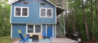 Ruthie's Cottage
Charming 3-bedroom cottage with WiFi in Barbeau. 20 m Sault, Mi