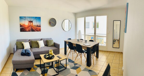 Living area - Apartment Mérignac center near Tram parking (Mérignac)
