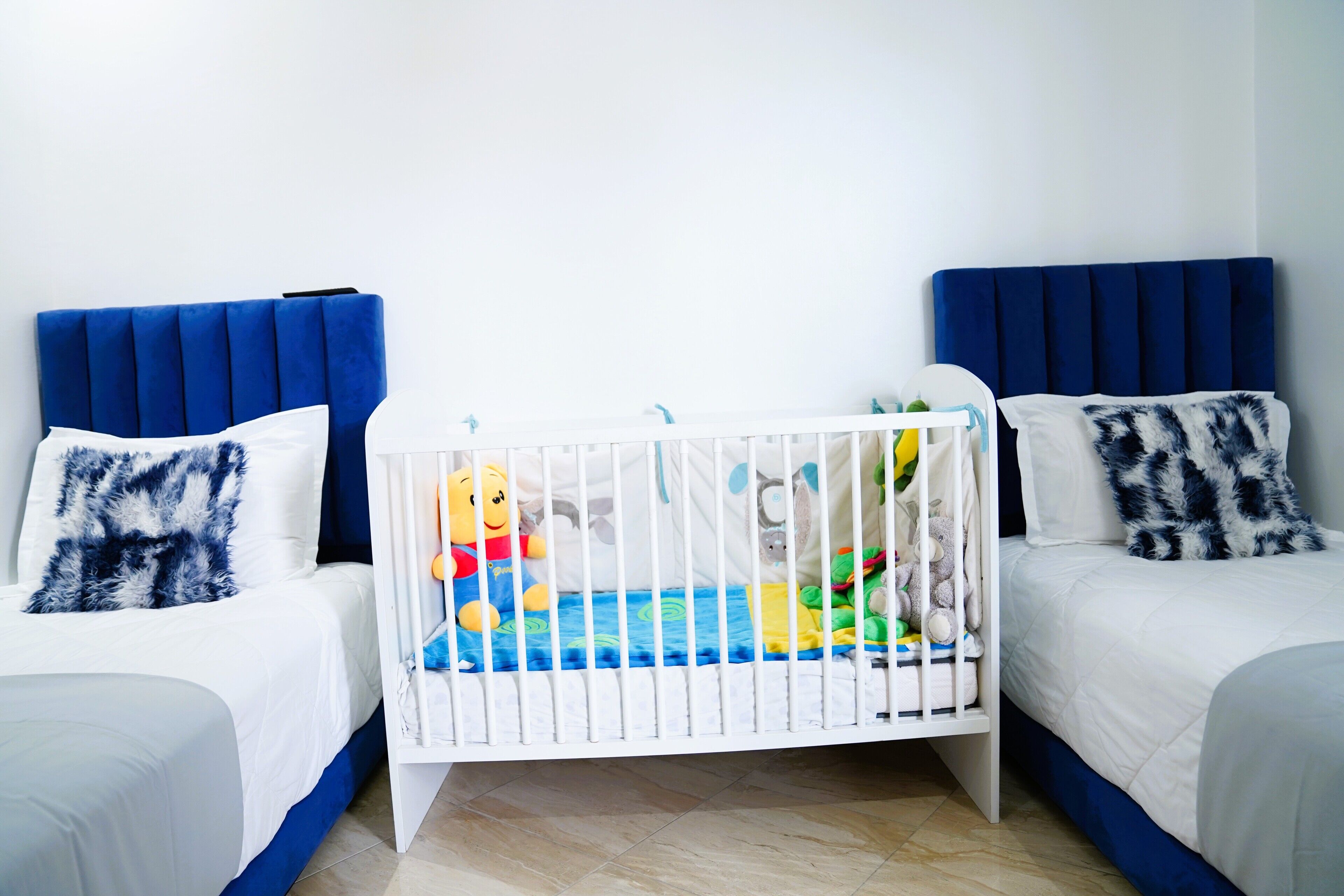 3 soveværelser, skrivebord, strygejern/strygebræt, weekendseng