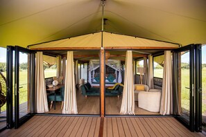 Luxury Double Room, Garden View | Desk, laptop workspace, free WiFi - Escarpment Serengeti Luxury Camp (Serengeti)