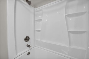 Hair dryer, towels, soap, shampoo - Home Base for Winter Ski Adventure & Salt Lake City Events (Sandy)